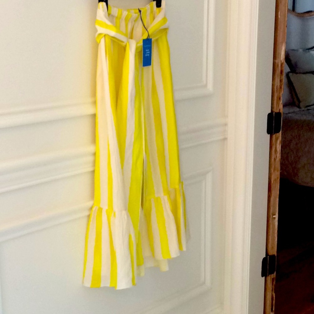 NWT, TUCKERNUCK YELLOW CABANA STRIPE HAMPTON SKIRT